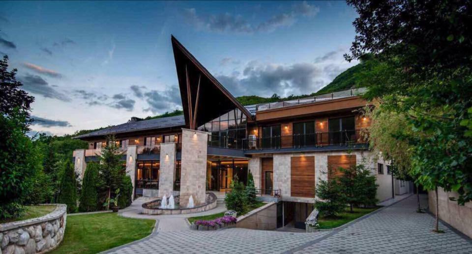 Resort Ujevara e Drinit Peć Exterior foto